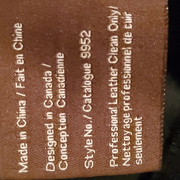 ๐ HOST PICK ๐ Danier Suede A-line Skirt - Picture 15 of 17